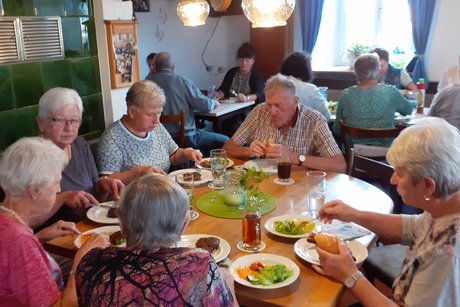 fr&ouml;hliche Runde