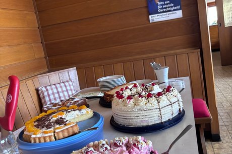 Vielen leckere Torten und Kuchen