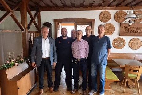 Foto (Alireza Dorostkar): v. r.: Ludwig Pritz, Siegbert Kuffner, Michael Bergbauer, Gottfried Stöger, Mirco Kerscher, Helmut Plenk Foto (Alireza Dorostkar): v. r.: Ludwig Pritz, Siegbert Kuffner, Michael Bergbauer, Gottfried Stöger, Mirco Kerscher, Helmut Plenk