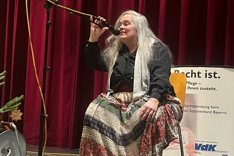 M&auml;rchenerz&auml;hlerin Sandra Klopf verzaubert die Zuh&ouml;rer