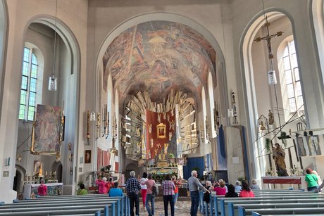 Wallfahrtskirche: Zu Unserer Lieben Frau vom Kreuzberg