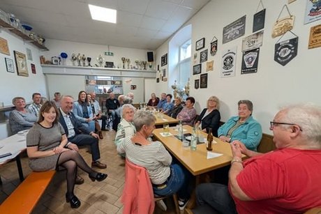 G&auml;ste beim Pflegestammtisch