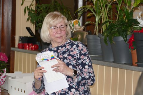 2025 Margit bei der Arbeit 2025 Margit bei der Arbeit