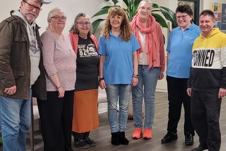 Neuer Vorstand gewählt 7 Personen des neuen Vorstandes