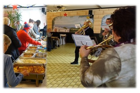 Weihnachtsbufett mit Blasmusik Weihnachtsbufett mit Blasmusik