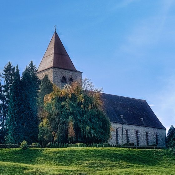 Blick auf die Kirche St. Josef in Passau-Auerbach Blick auf die Kirche St. Josef in Passau-Auerbach