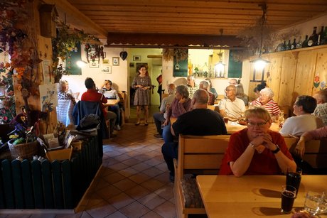 Die Teilnehmer erfahren genaueres &uuml;ber die besondere Weinwirtschaft