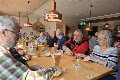 Wei&szlig;wurstfr&uuml;hst&uuml;ck im Amboss