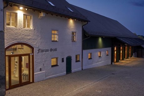 Florianstadl am Abend