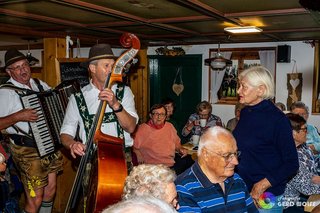 In der Hütte