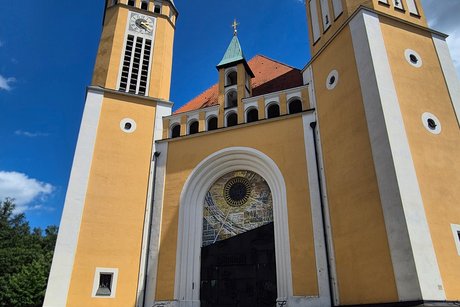 Wallfahrtskirche: Zu Unserer Lieben Frau vom Kreuzberg