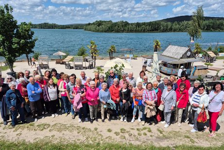 Gruppenfoto am Karibikstrand(Steinbergersee)