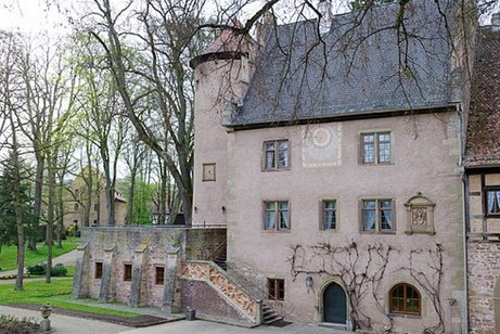 Foto vom Teil des Aschacher Schlosses