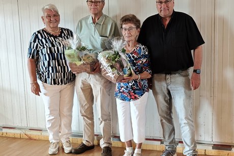 Ausgeschiedene Vorstandsmitglieder mit den beiden Vorsitzenden