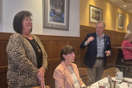 Begrüßung der Gäste Begrüßung der Gäste