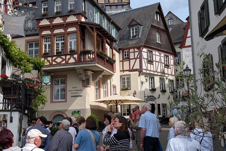 Unsere Gruppe bei einer Stadtführung Unsere Gruppe bei einer Stadtführung
