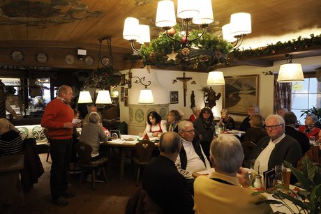 die alljährliche Weihnachtsfeier