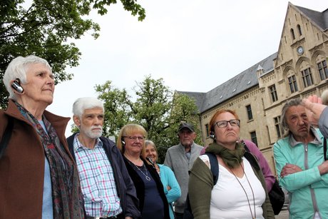 Einige Teilnehmer bei der Stadtf&uuml;hrung