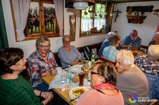 In der Hütte