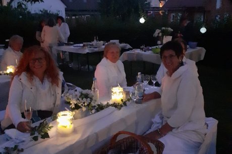 White Dinner Finale White Dinner Finale