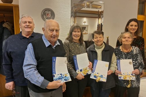 1.Vorsitzender Vitus Krieg, Jubilare Reinhard Dietz, Petra Ziegler, Ursula Bieber, Tilly Cornely, Kreisgeschäftsführerin Anna Ortmann