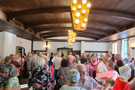 Beste Stimmung beim Mai Tanz