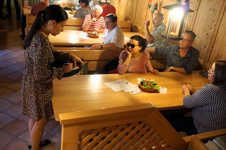 Abendeinkehr beim Weingut Alt in Ippesheim