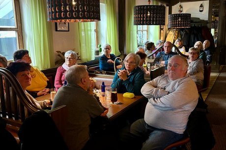 Volles Haus beim Pflegestammtisch des OV-Zwiesel Volles Haus beim Pflegestammtisch des OV-Zwiesel