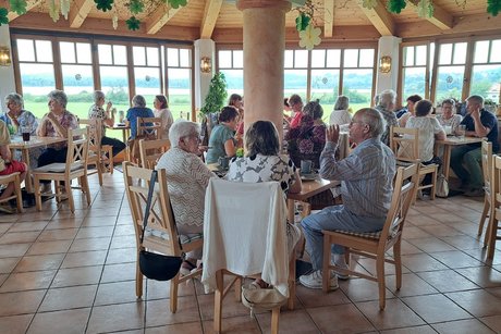 Einkehr im Cafe Toni in Rimsting