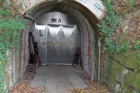 Eingang zum Stollen Eingang zum Stollen