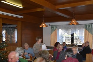 1.Vorsitzende Annemarie Mühlbauer bei der Ansprache