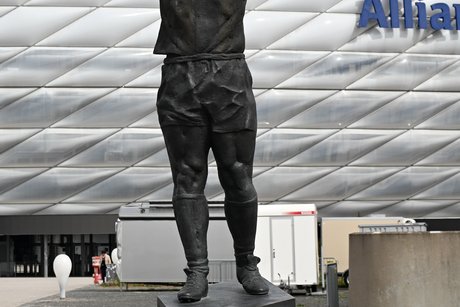 Gerd M&uuml;ller-Statue