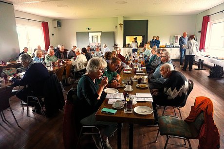 Teilnehmer an der Jahreshauptversammlung
