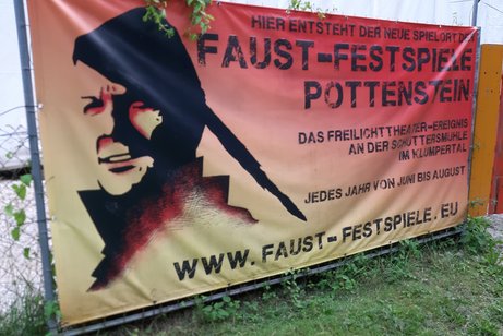 Naturbühne Pottenstein - Im weißen Rössl_1 Naturbühne Pottenstein - Im weißen Rössl_1