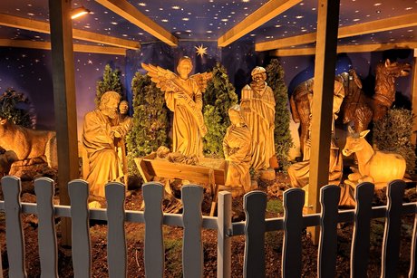 Weihnachtskrippe auf dem Sternschnuppenmarkt Weihnachtskrippe auf dem Sternschnuppenmarkt