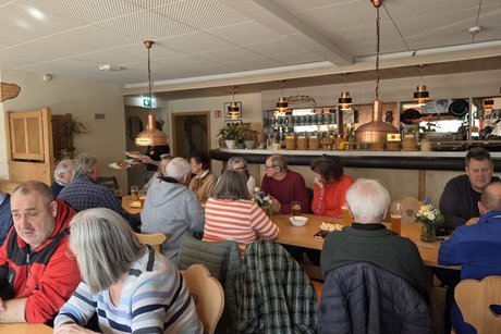 Wei&szlig;wurstfr&uuml;hst&uuml;ck im Amboss