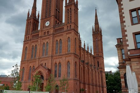 Aussenansicht Kirche Wiesbaden