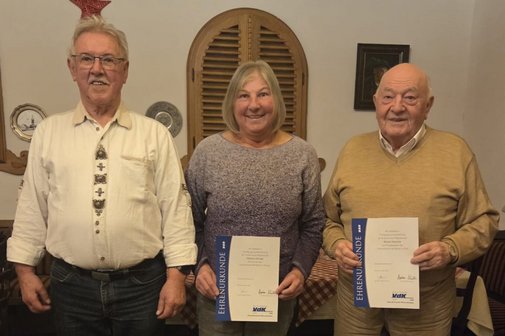 Ehrungen VdK Kirchzell Ortsvorsitzender Hans Bäcker mit den Geehrten