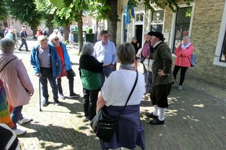 VdK Mitglieder bei einer Führung in der Festungsstadt Bourtange in den Niederlanden.