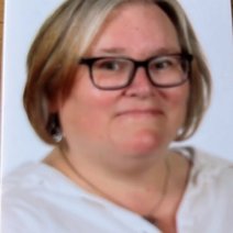 1 Frau