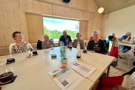 Bild zeigt einige Besucher zum Aktonstag zum Ehrentag 2026