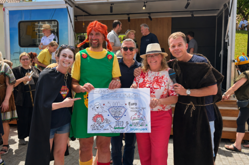 Bild von der Dorfheldentour 2026 in Esselbach - &Uuml;berreichung Gewinn