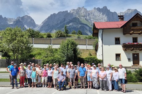 Auf dem Bild findet man die Teilnehmer vom Ausflug des VdK-Ortsverbandes Kleinwallstadt ins Kaisergebirge