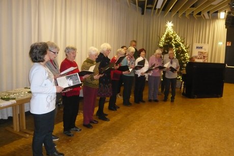 Der Bürger-Chor singt Weihnachtslieder Der Bürger-Chor singt Weihnachtslieder