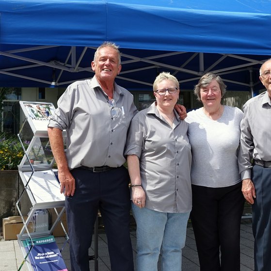VdK Waldkraiburg, f&uuml;r Chancengleichheit und Teilhabe! - VdK Gruppe am Infostand