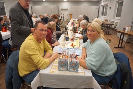 Teilnehmer bei der vorweihnachtlichen Adventsfeier am 24.11.2024