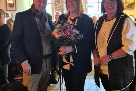 Martina Hanus als 1700. Mitglied Martina Hanus als 1700. Mitglied