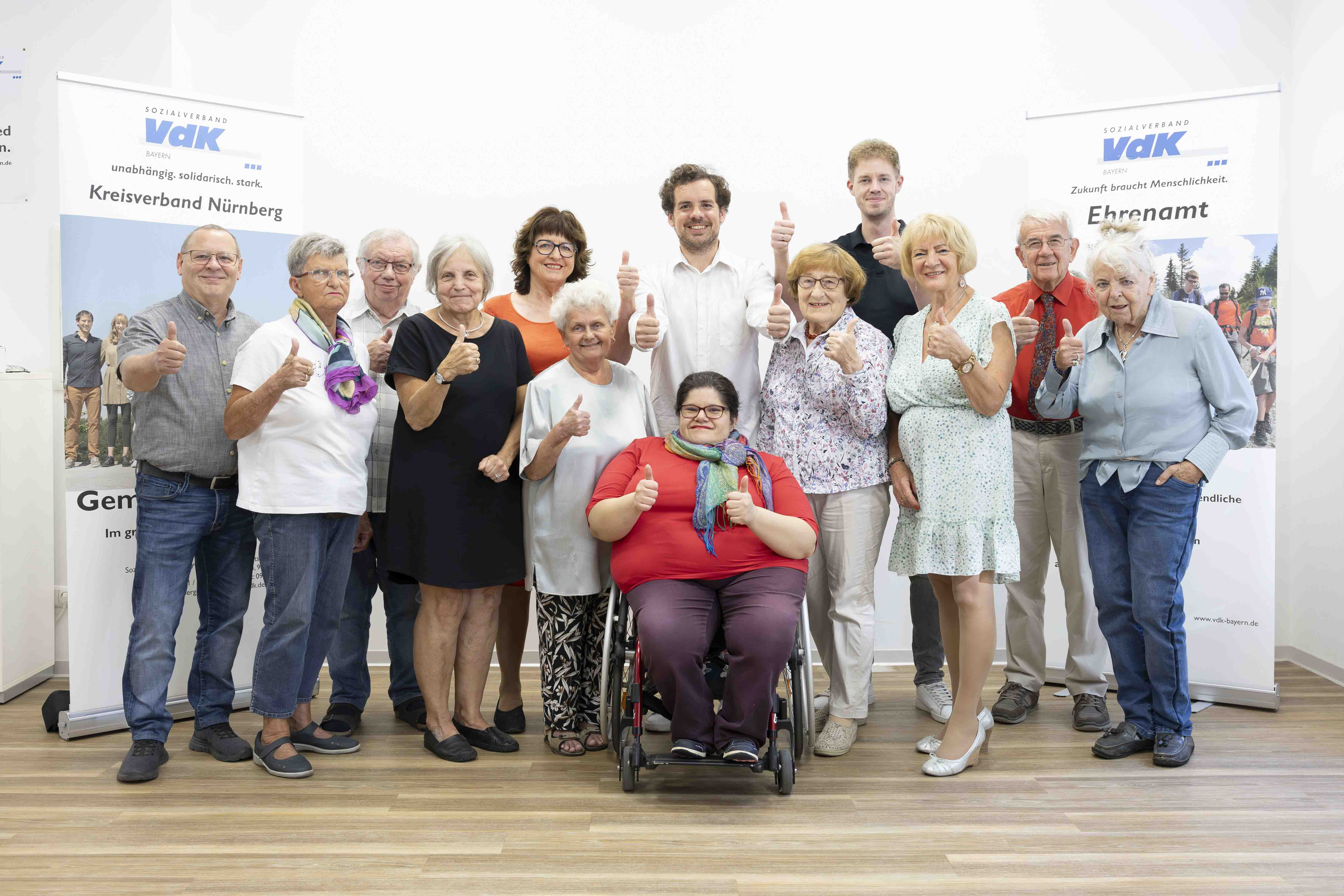 Gruppenfoto des Vorstandes mit Herrn Weik-Endres vom Kreisverband Nürnberg