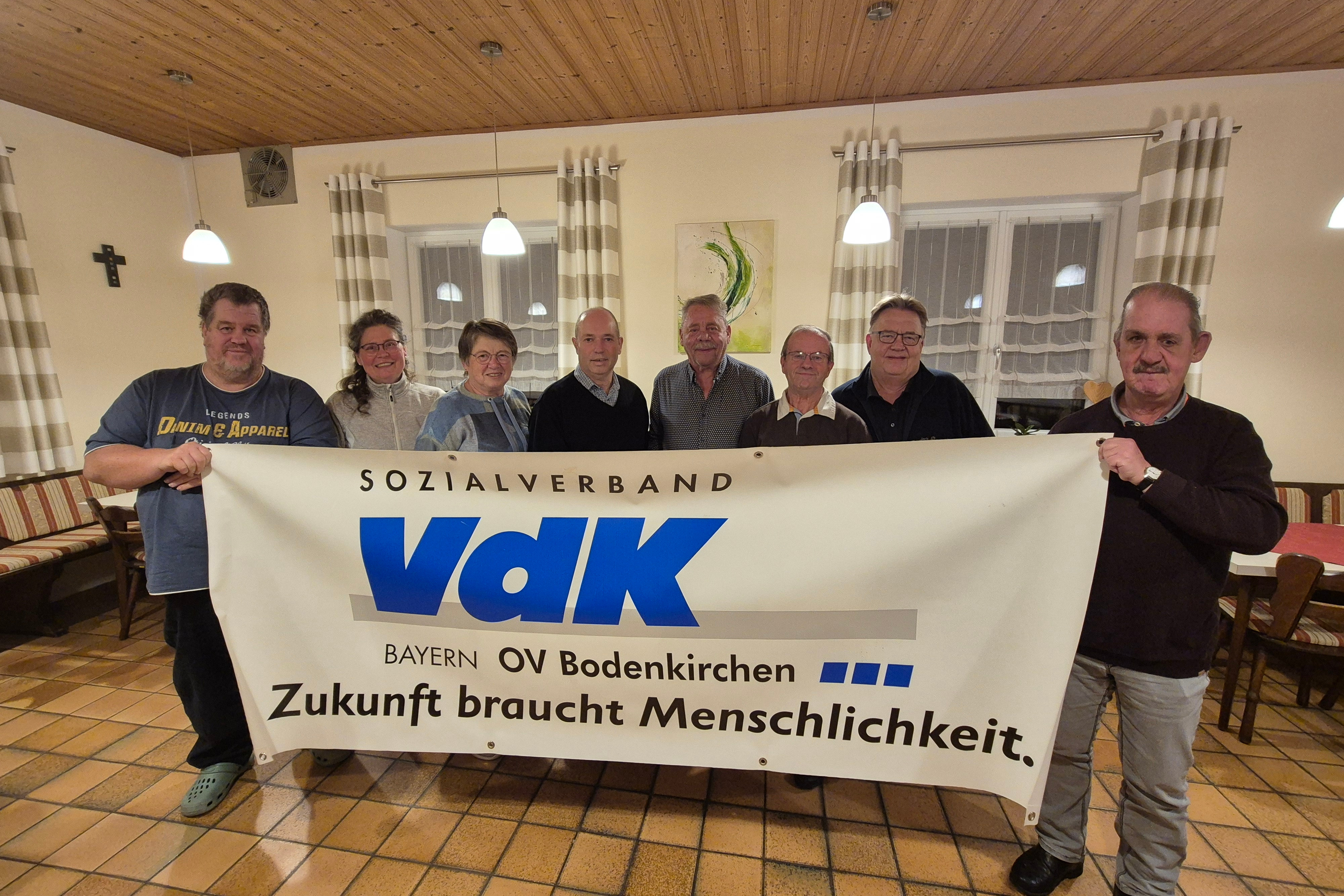 "Alle Bilder vorbehalten"