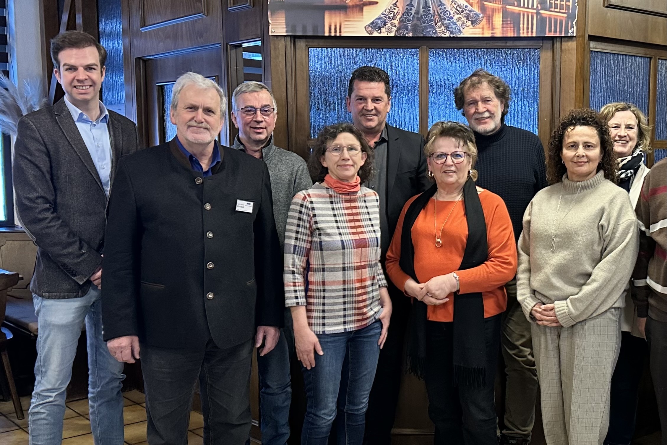 (von links) Hr. Brinkmann (Kreisvorsitzender), Hr. Probst (1. Vorstand Seybothenreuth), Hr. Dannh&auml;u&szlig;er, (Kassier), Fr. H&uuml;mmer (Schriftf&uuml;hrerin), Hr. Fr&uuml;hbei&szlig;er (MdL), Fr. Gmelch (2. Vorst&auml;ndin), Hr. Simon (Beisitzer), Fr. Liesmann (1. Vorst&auml;ndin), Fr. Bruckmayer (Vertr. d. Frauen)